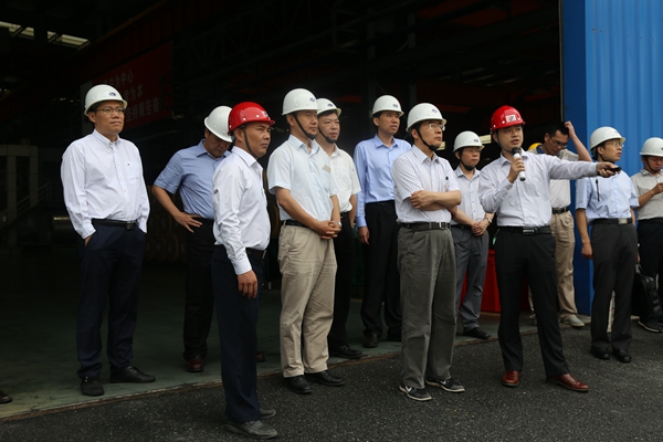 Deputy director of the State Development Research Center, Mr. Junkuo Zhang and his delegation visited Fujian Hongwang