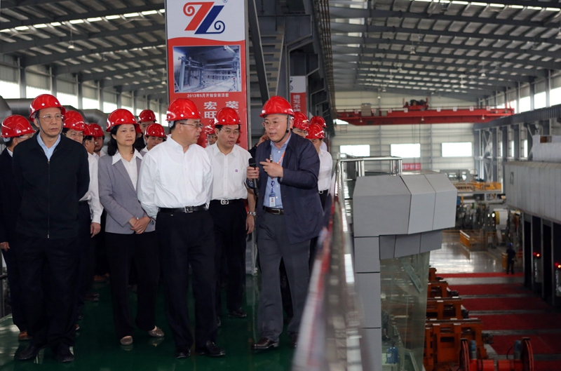 Mr. Chunhua Hu, the CPC Central Committee member and Guangdong Provincial Party Secretary visited Hongwang